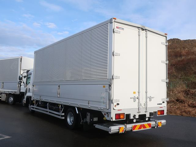中古トラック いすゞアルミウィング ＃4
