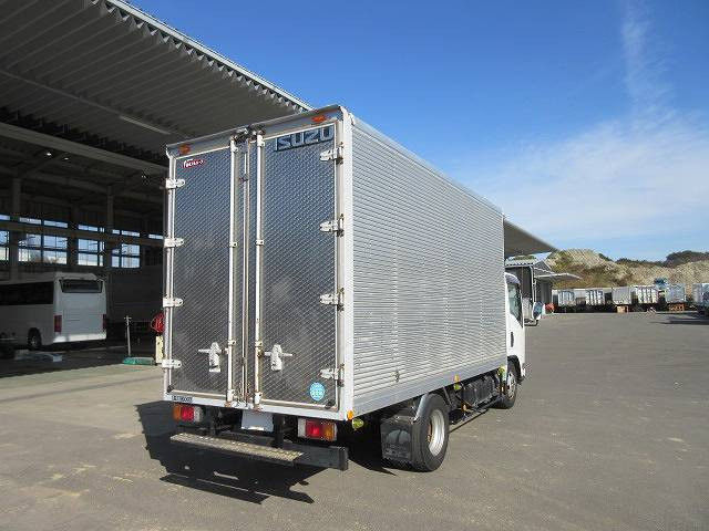 中古トラック いすゞアルミバン ＃3