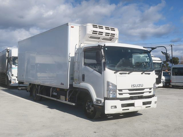 中古トラック いすゞ冷凍バン ＃2
