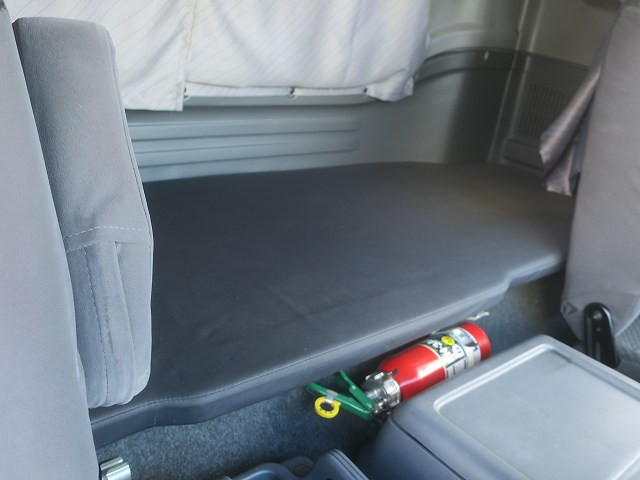 中古トラック いすゞ冷凍バン ＃23