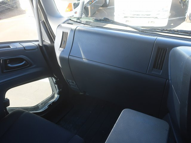 中古トラック いすゞトラクタヘッド ＃11