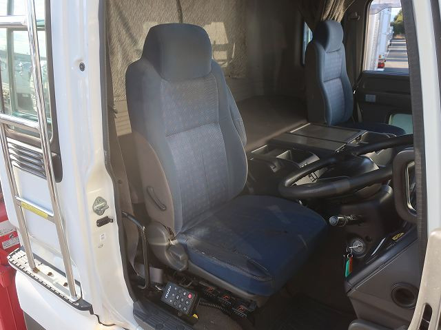 中古トラック いすゞクレーン付平ボディ ＃13