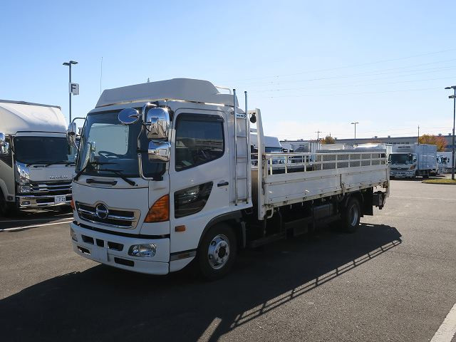 日野　平ボディ