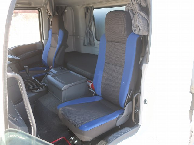 中古トラック いすゞ ギガ 大型平ボディアルミブロック