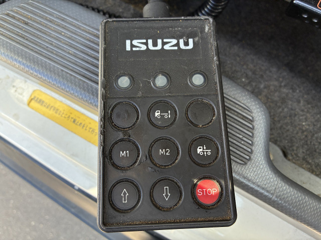 中古トラック いすゞ フォワード 中型アルミウィング