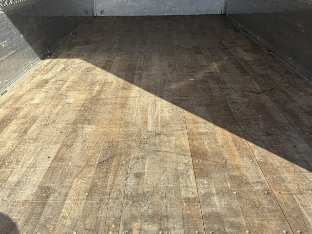 中古トラック いすゞアルミウィング ＃8