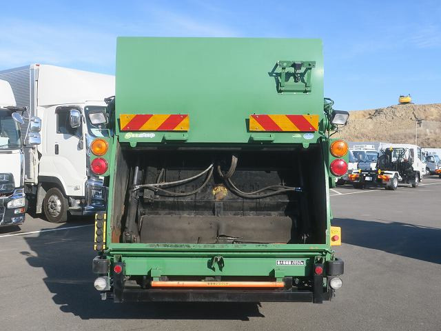 中古トラック いすゞパッカー車（塵芥車） ＃7