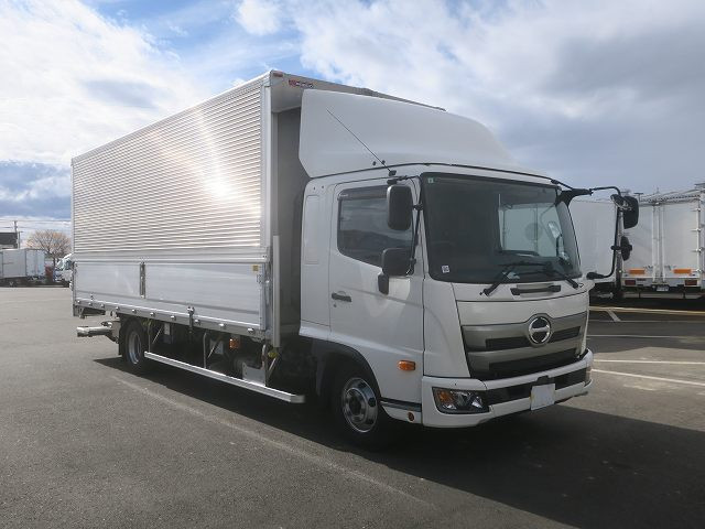 中古トラック 日野 レンジャー 中型アルミウィング