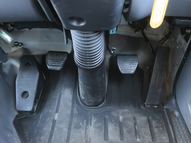 中古トラック いすゞクレーン付平ボディ ＃22