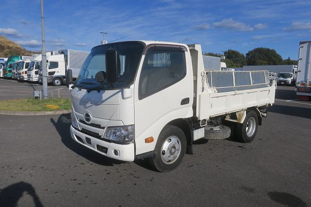 日野　ダンプ