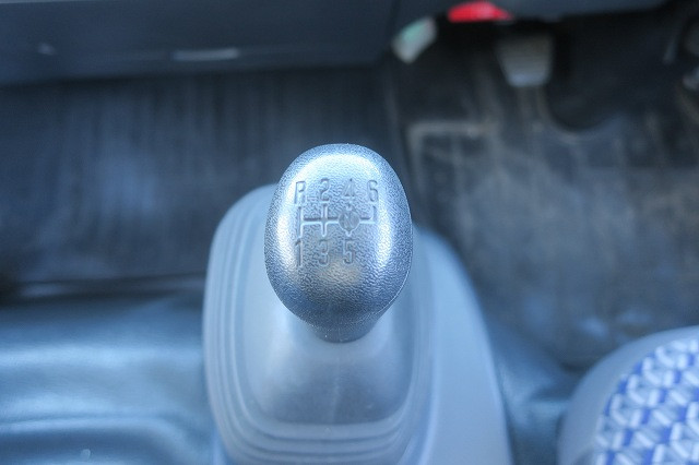 中古トラック いすゞアルミウィング ＃17