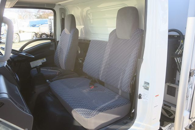 中古トラック いすゞアルミウィング ＃23