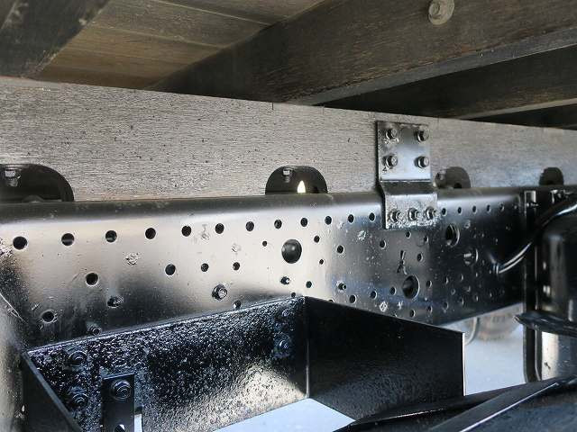 中古トラック いすゞクレーン付平ボディ ＃8