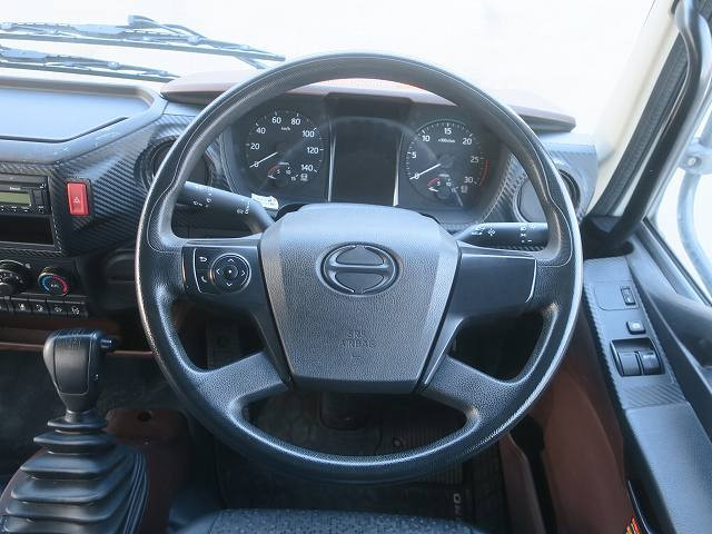 中古トラック 日野クレーン付平ボディ ＃17