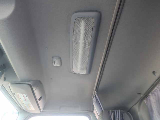 中古トラック いすゞ フォワード 中型アルミウィング