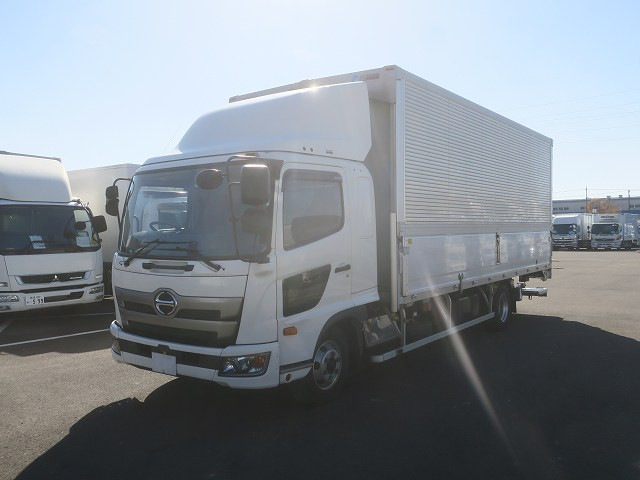 日野　アルミウィング／幌ウィング