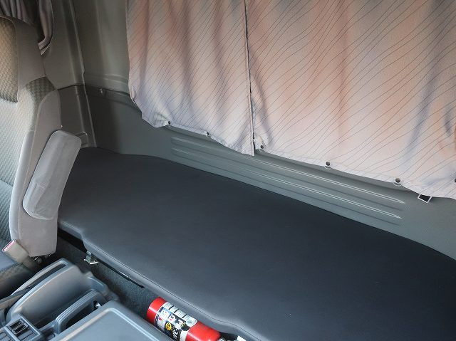 中古トラック いすゞ フォワード 中型アルミウィング