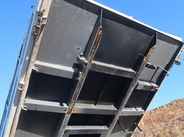 中古トラック いすゞダンプ ＃9