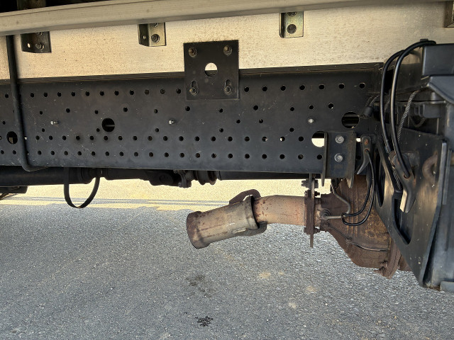 中古トラック いすゞ フォワード 中型アルミウィング