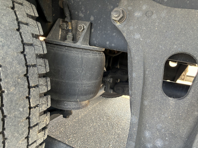 中古トラック いすゞ フォワード 中型アルミウィング