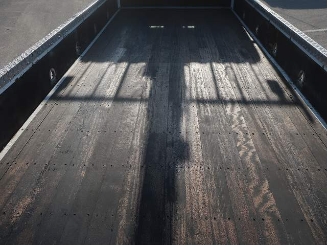 中古トラック 日野クレーン付平ボディ ＃8