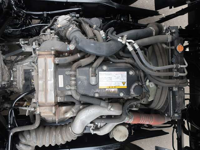 中古トラック いすゞ フォワード 中型アルミウィング