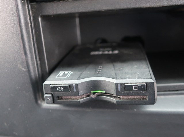 中古トラック いすゞ フォワード 中型アルミウィング