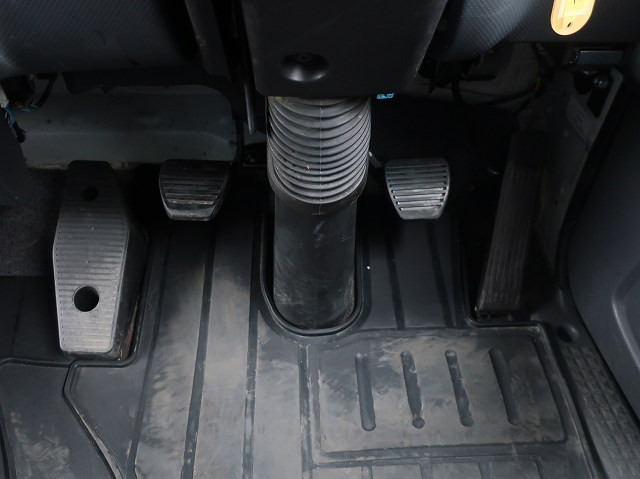 中古トラック いすゞ フォワード 中型アルミウィング