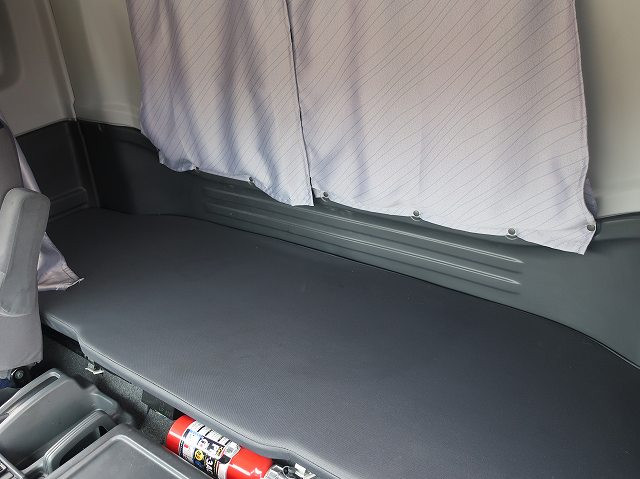 中古トラック いすゞ フォワード 中型アルミウィング