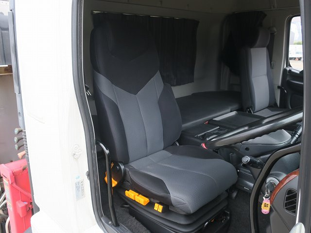 中古トラック 日野クレーン付平ボディ ＃14