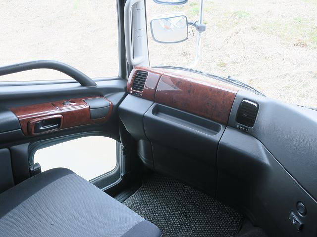 中古トラック 日野クレーン付平ボディ ＃15