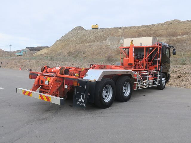 中古トラック 三菱ふそうアームロール ＃3