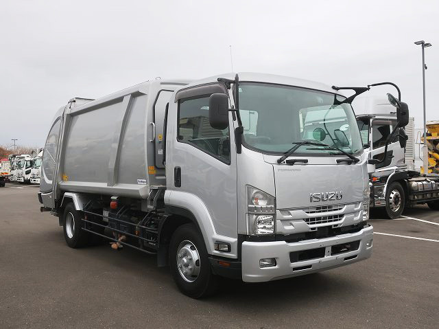 中古トラック いすゞ フォワード 増トンパッカー車（塵芥車）