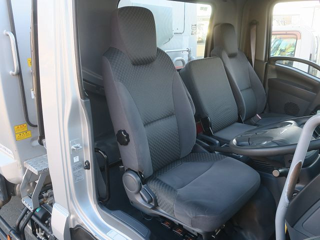 中古トラック いすゞパッカー車（塵芥車） ＃13