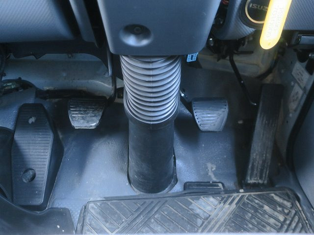 中古トラック いすゞ フォワード 増トンパッカー車（塵芥車）