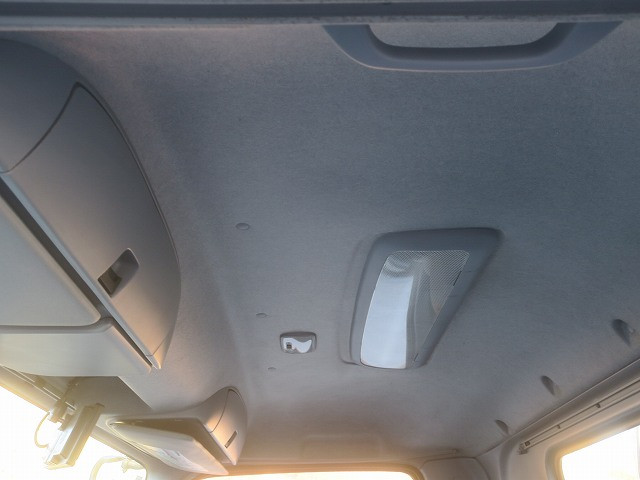 中古トラック いすゞ フォワード 増トンパッカー車（塵芥車）