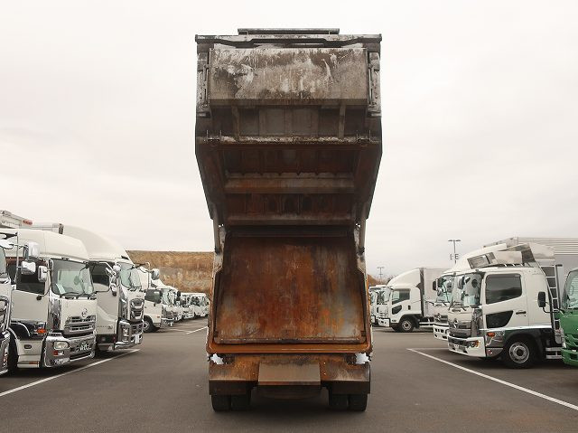 中古トラック いすゞ フォワード 増トンパッカー車（塵芥車）