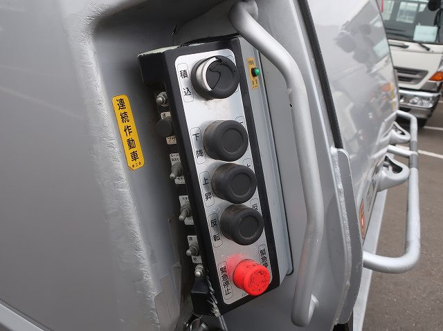 中古トラック いすゞパッカー車（塵芥車） ＃9
