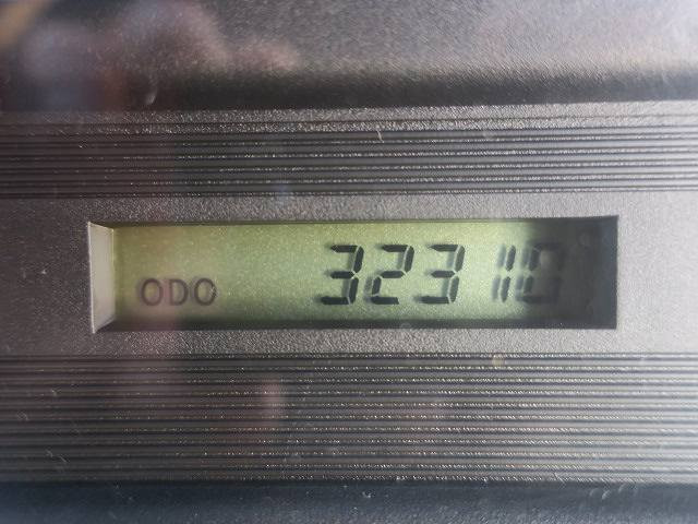 中古トラック UDトラックス除雪塩カリ散布車 #17