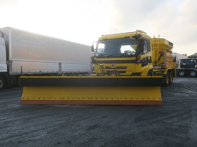 中古トラック UDトラックス ビッグサム 大型道路作業車