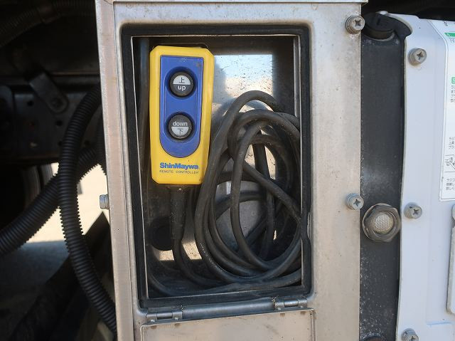 中古トラック 三菱ふそうアルミウィング ＃12