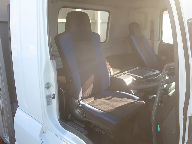 中古トラック いすゞアルミウィング ＃12