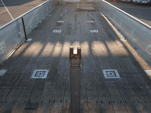 中古トラック UDトラックス平ボディアルミブロック ＃7