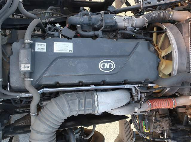 中古トラック UDトラックス平ボディアルミブロック ＃10