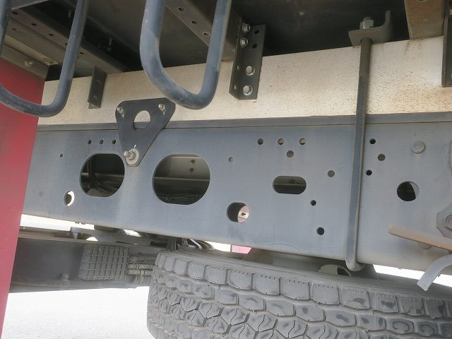 中古トラック いすゞ フォワード 中型アルミウィング