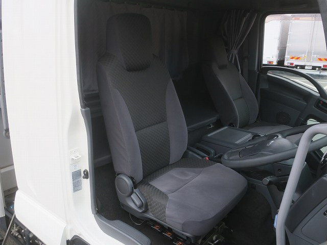 中古トラック いすゞアルミウィング ＃13