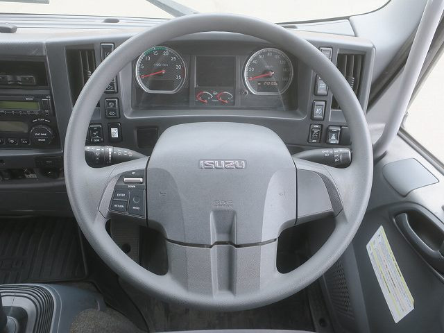 中古トラック いすゞ フォワード 中型アルミウィング