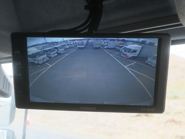 中古トラック いすゞ フォワード 中型アルミウィング