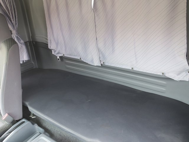 中古トラック いすゞ フォワード 中型アルミウィング