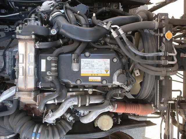 中古トラック いすゞ フォワード 中型アルミウィング